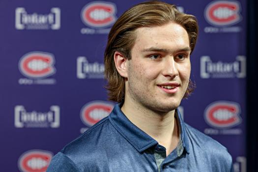 Joshua Roy 5e...avant Owen Power...