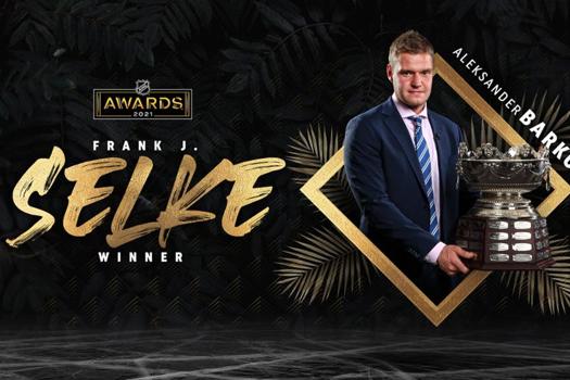 Vidéo: Un 2e trophée Selke pour Alexander Barkov?