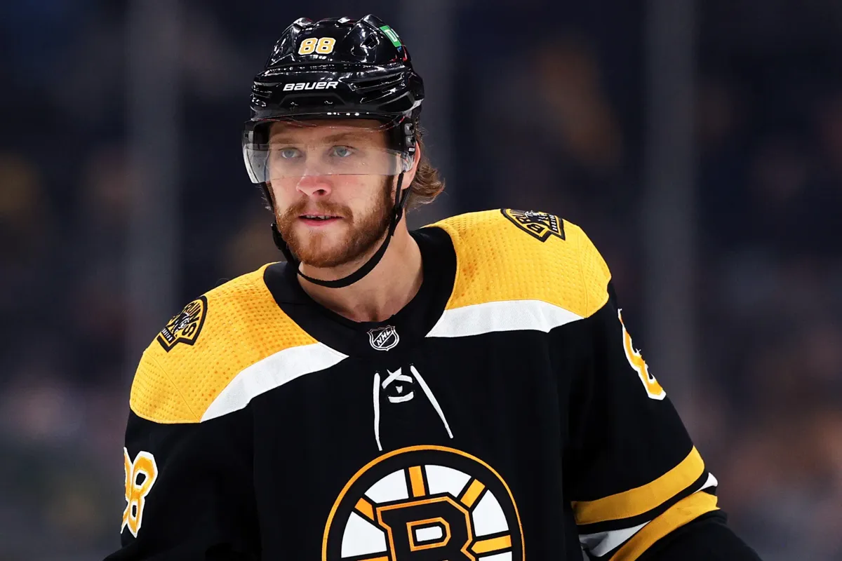 3 PROPOSITIONS pour David Pastrnak...