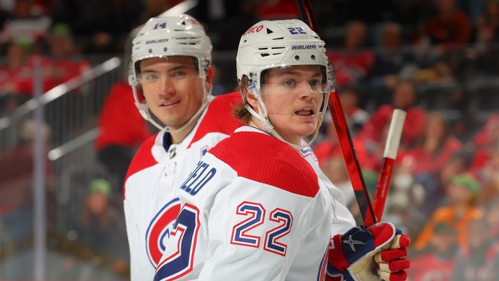 Nick Suzuki et Cole Caufield se sont fait TAPER sur les doigts...