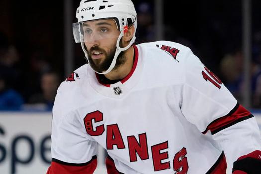 Chris Drury DÉTRUIT à New York!!!! OUCH...