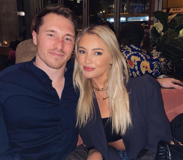 Brendan Gallagher...avec sa blonde québécoise...doit apprendre le français!!!