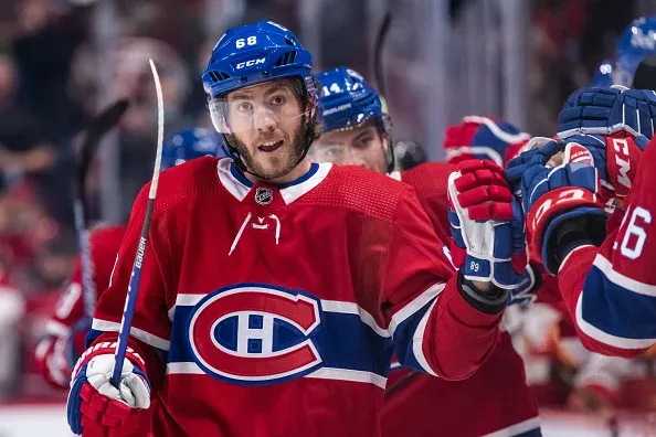 Mike Hoffman est vraiment REJET dans la chambre...