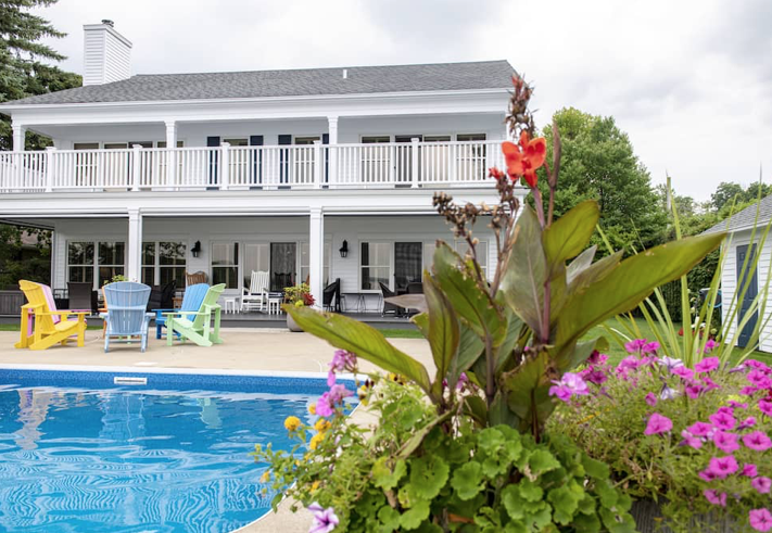 Selon un agent immobilier...la maison de Guy Lafleur est trop chère...