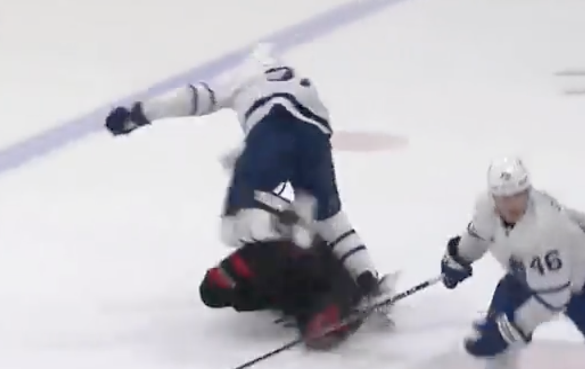 VIDEO: OUCH ... THOMAS CHABOT se fait DÉTRUIRE