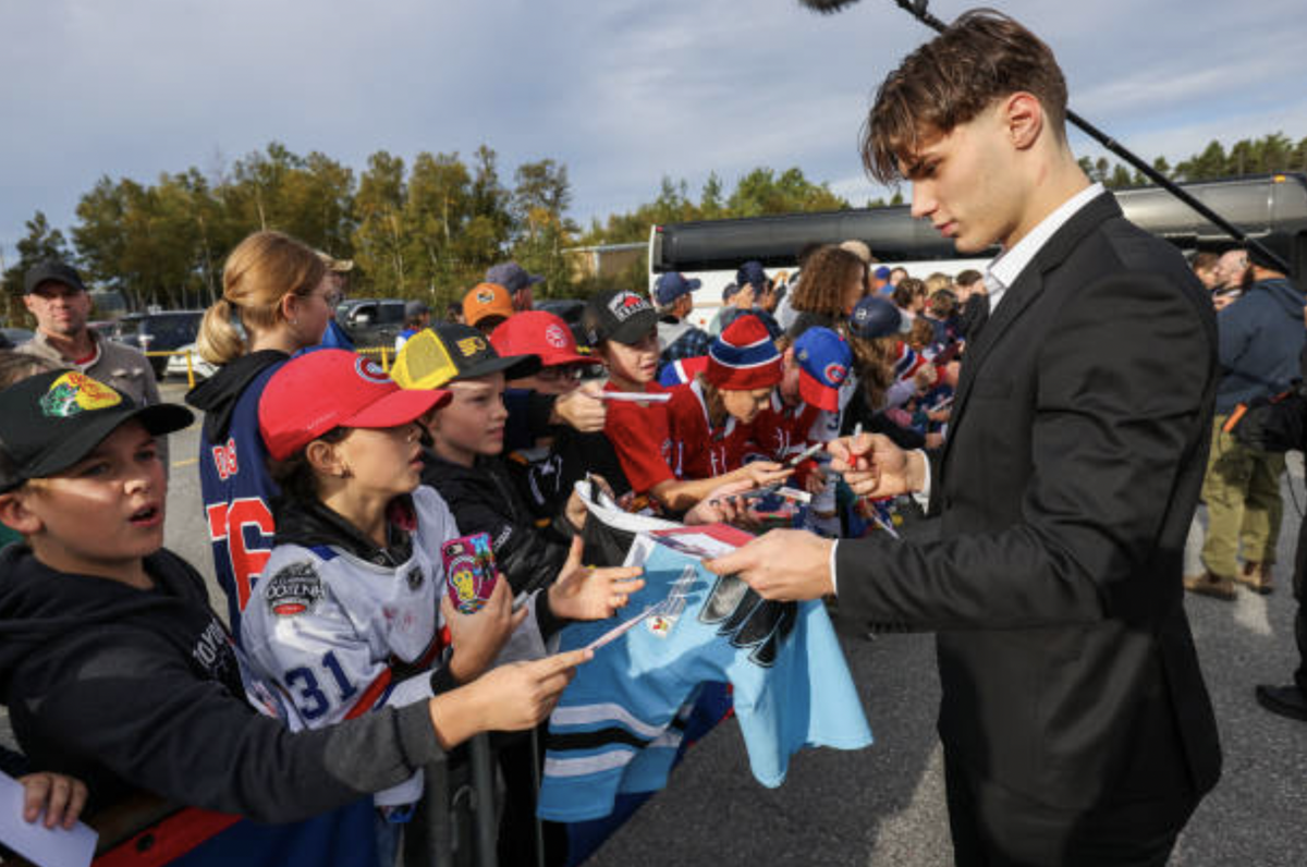 Juraj Slafkovsky a PEUR des FOULES