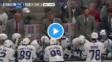 La preuve en images que le coach des Maple Leafs a perdu son vestiaire...