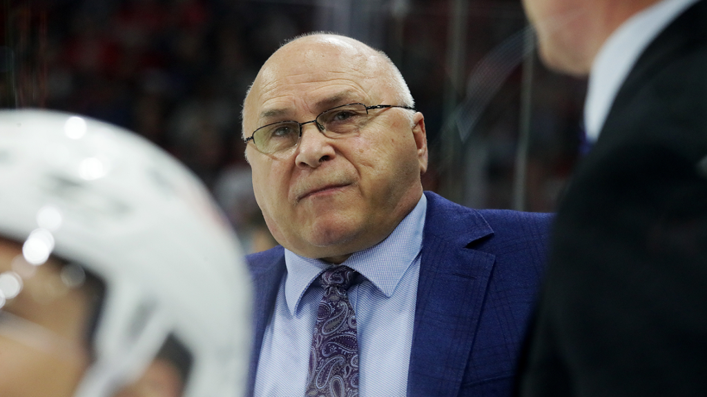 Barry Trotz attend que ça EXPLOSE à Toronto...