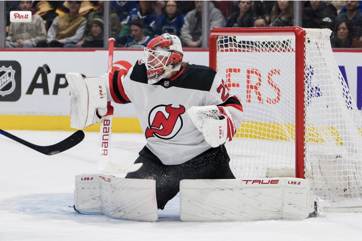 Les Devils sont AMOCHÉS devant le filet... À Kent Hughes d'en profiter!!