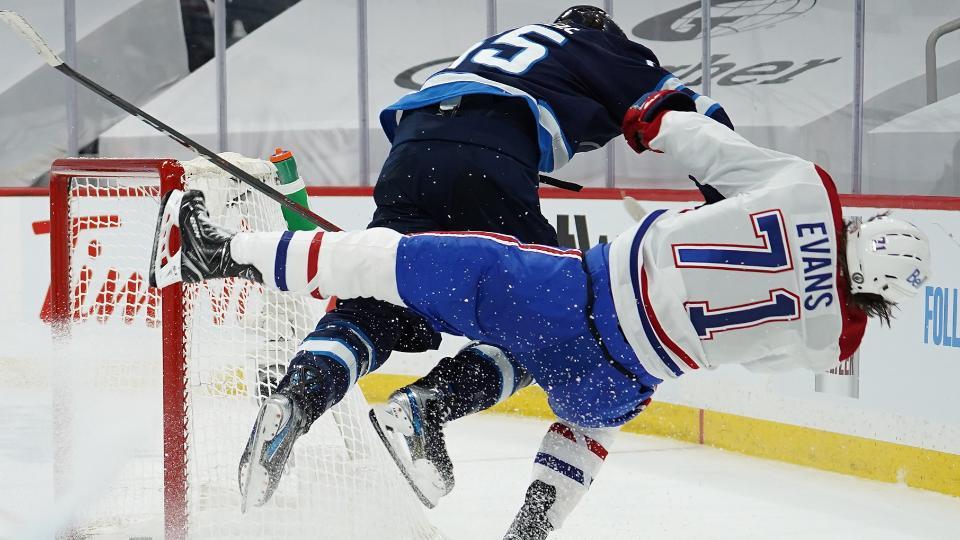 Mark Scheifele va rencontrer Arber Xhekaj sur sa route...