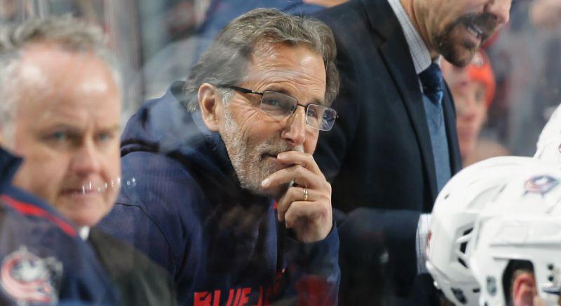 OUCH!! John Tortorella HUMILIE David Savard!!