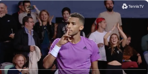 Vidéo: Félix Auger-Aliassime fait son COCKY!!!!