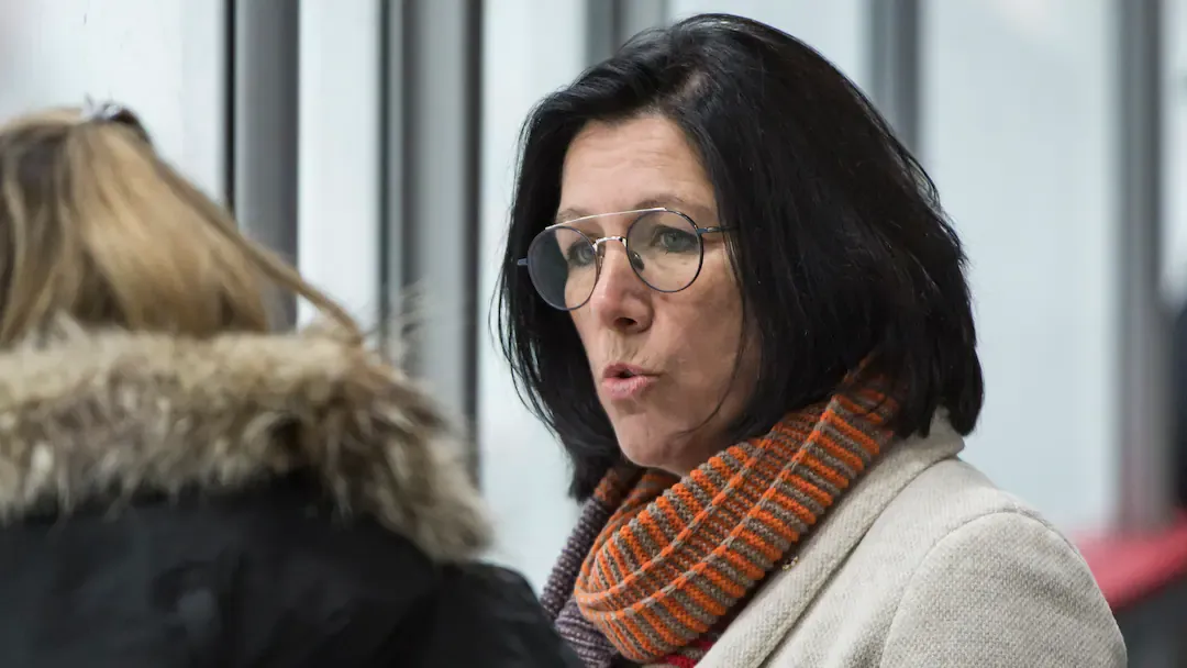 OUCH...Danièle Sauvageau se permet de critiquer Martin St-Louis...et ses méthodes...