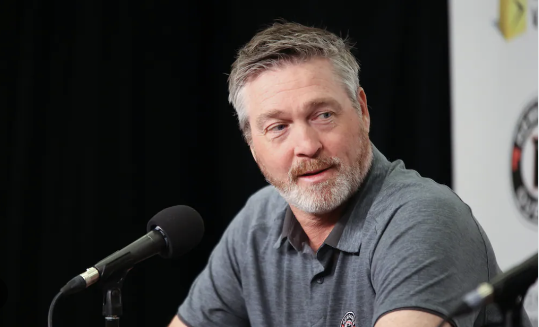 Patrick Roy COMMISSAIRE de la LHJMQ...