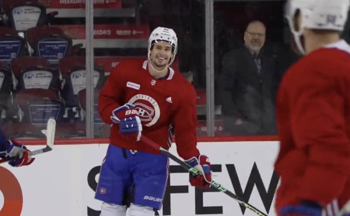 VIDEO: AYOYE ... Sean Monahan en a mis plein la VUE à Calgary