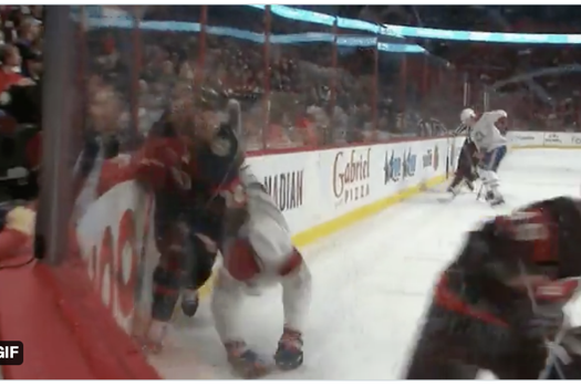 Thomas Chabot PUNCH Cole Caufield dans la tête...