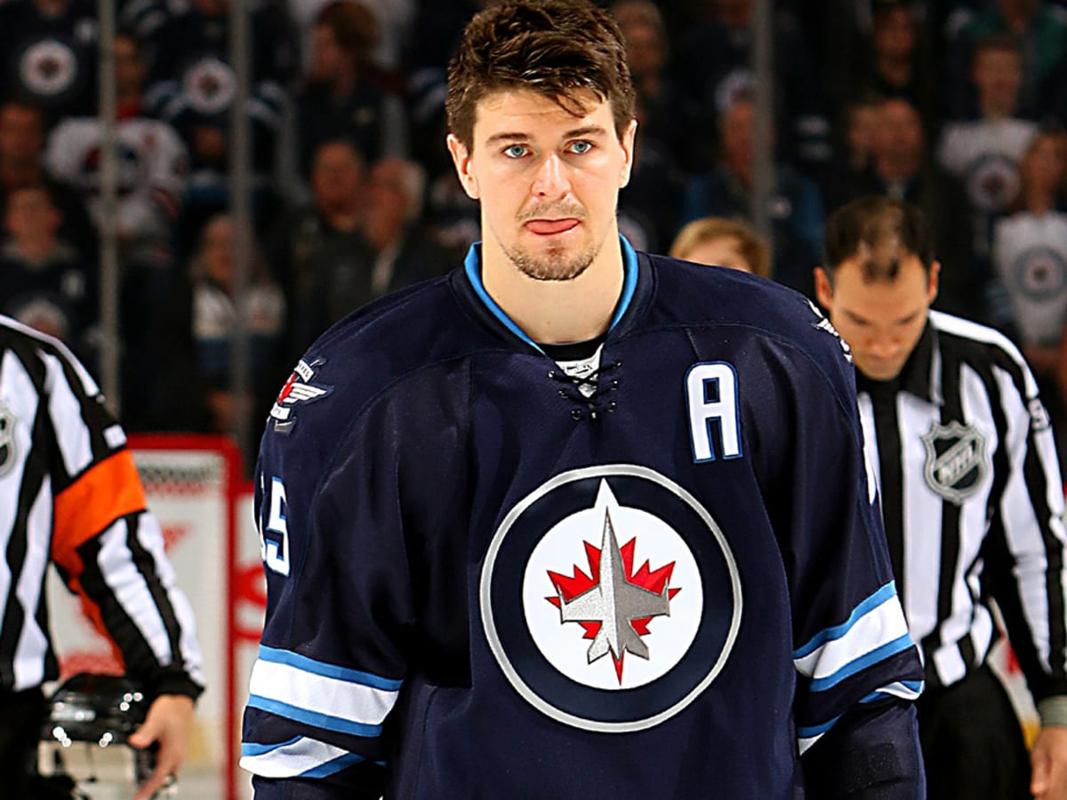 Vidéo: HAHA!! Mark Scheifele se fait HUMILIER devant ses CHUMS!!!