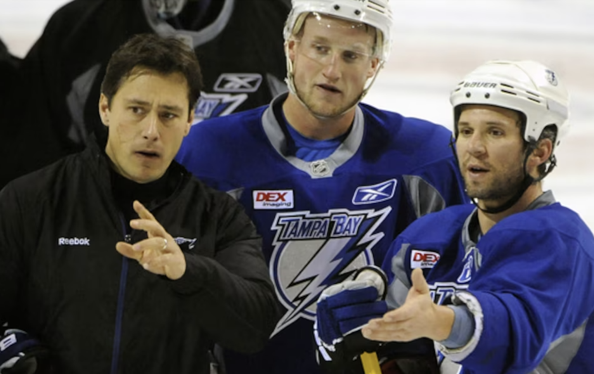 Guy Boucher DÉTESTE Martin St-Louis....et le voit comme un ENNEMI...