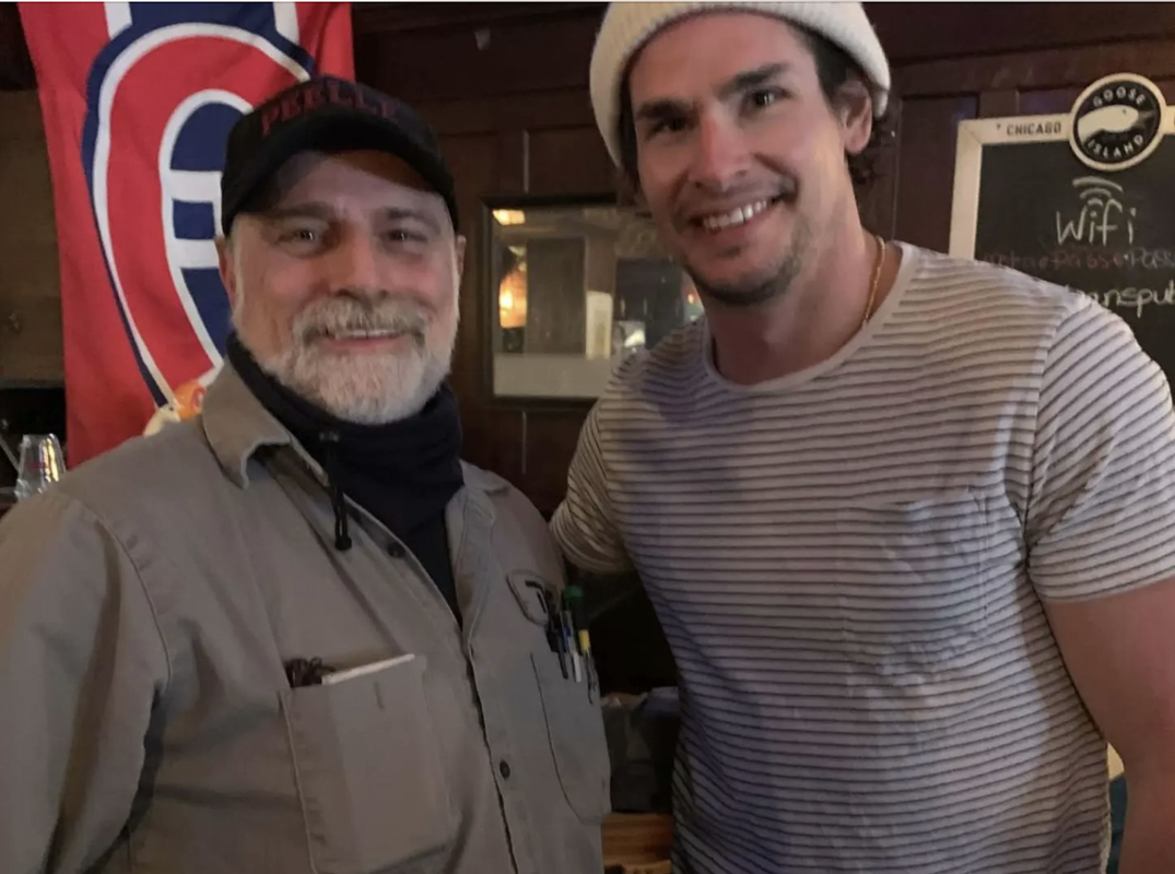 Sean Monahan aperçu au PUB McLean's....