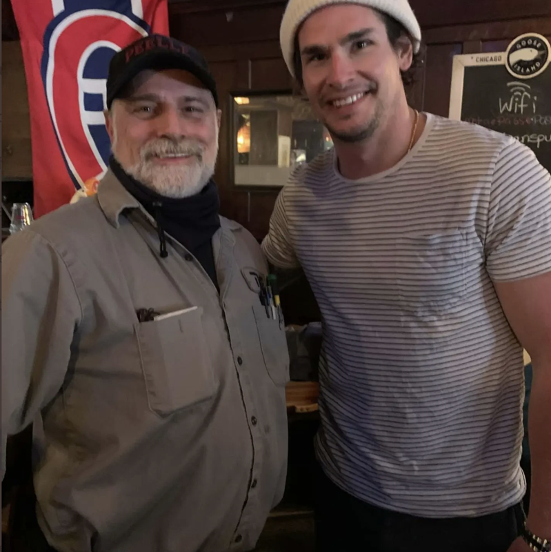 Sean Monahan aperçu au PUB McLean's....