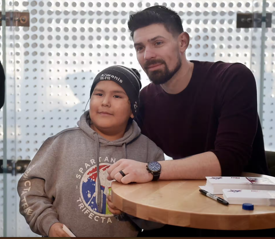 Wow...Carey Price et Connor Bedard à Québec...