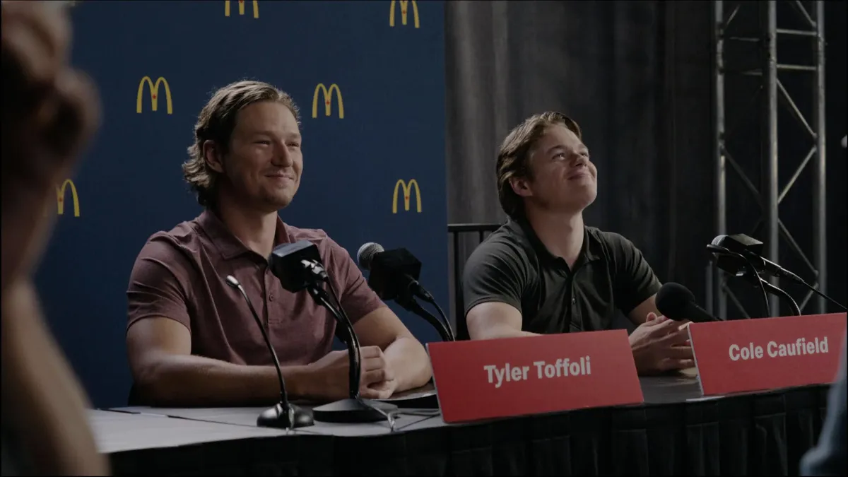 Tyler Toffoli fait des RÉVÉLATIONS FRACASSANTES sur Cole Caufield...