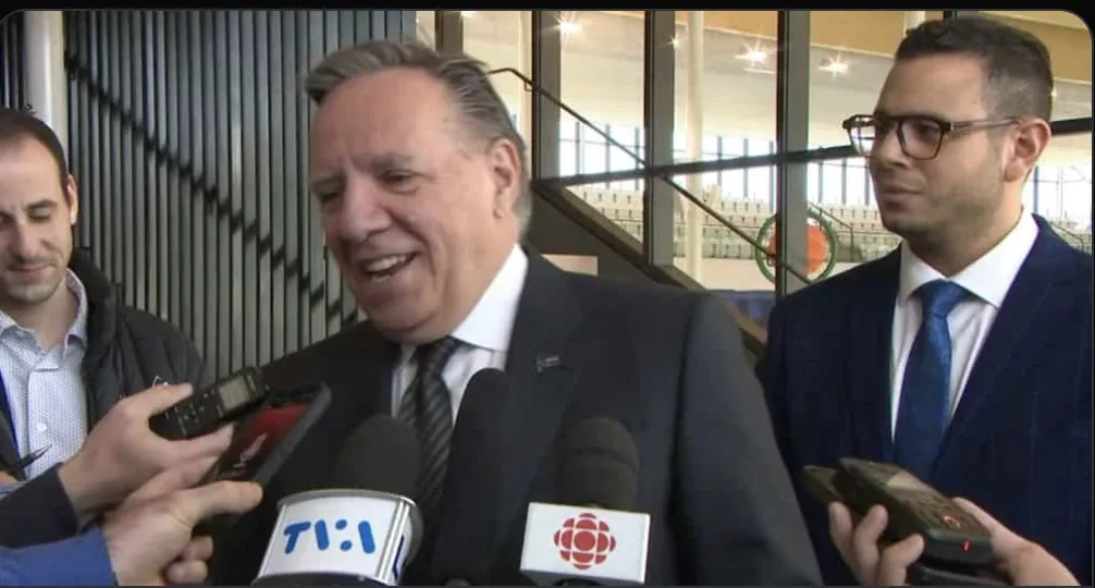 Gary Bettman DÉGOÛTÉ par François Legault