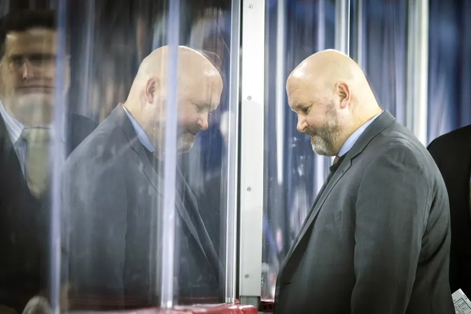 Benoît Groulx fond en larmes à la radio