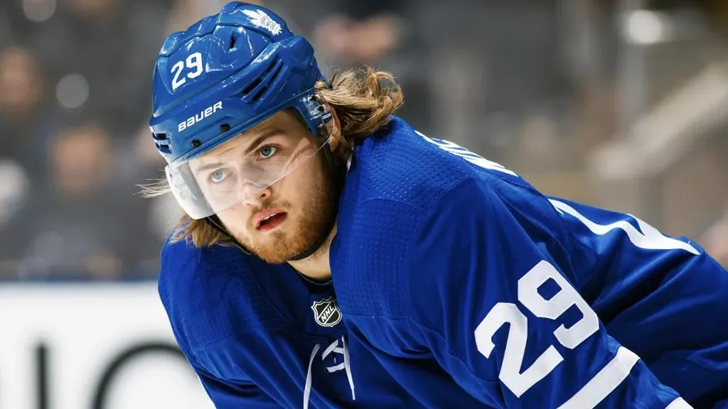 William Nylander a I-N-S-U-L-T-É le DG des Maple Leafs