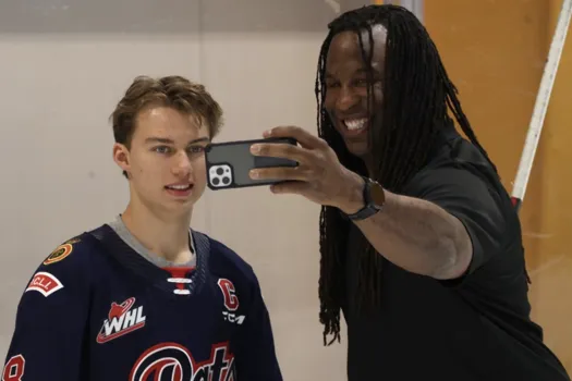 Quand Georges Laraque se fait montrer la porte