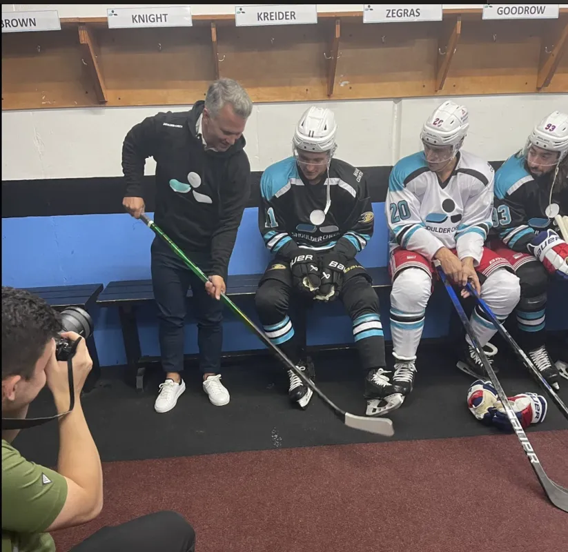 Trevor Zegras CHILL avec Martin St-Louis: le rêve de Montréal