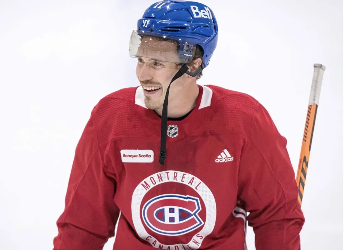 Brendan Gallagher pris les CULOTTES BAISSÉES