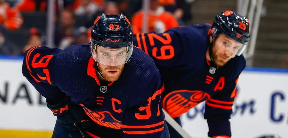 Kent Hughes regrette ses propos sur Connor McDavid et Leon Draisaitl?