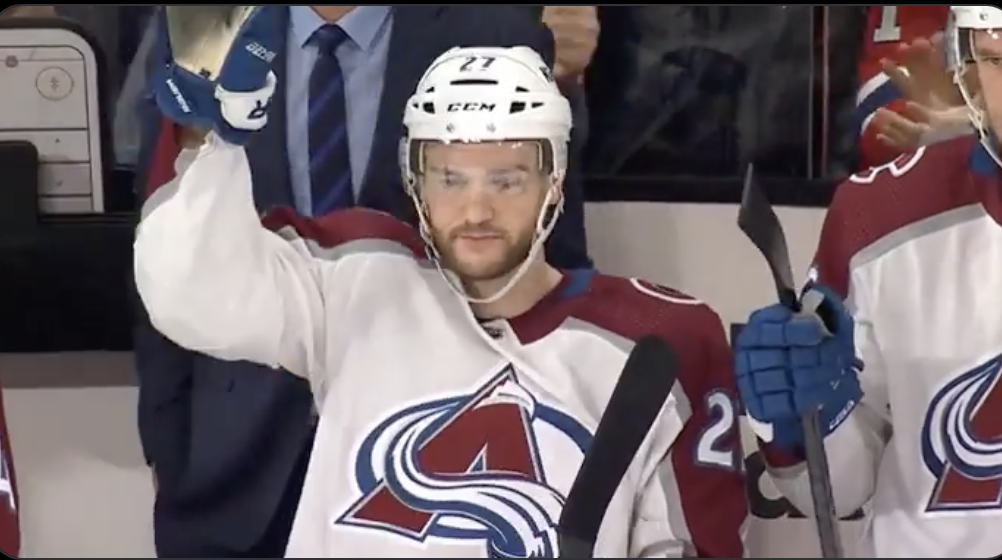 Hockey30 L'ovation du Centre Bell pour Jonathan Drouin nous a donné
