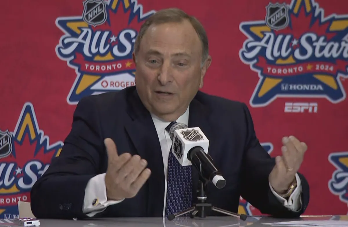 La condescendance de Gary Bettman envers Québec en est rendue insultante