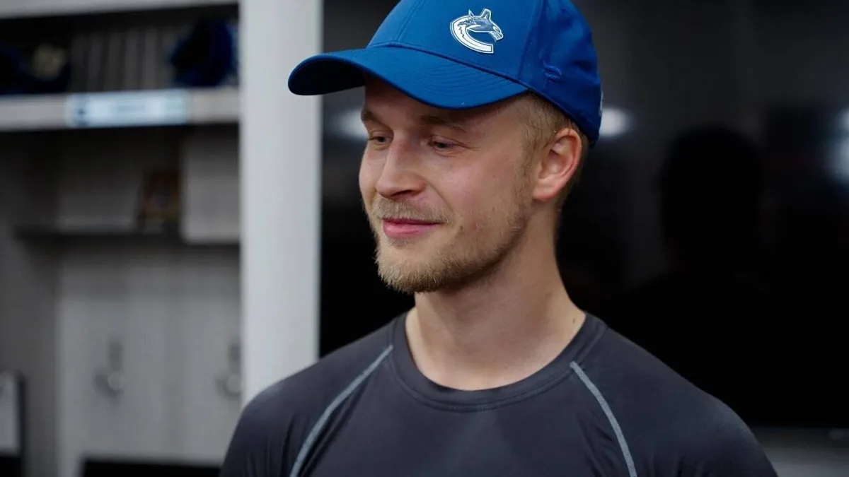 Une offre hostile à Elias Pettersson: le vibrant message de Maxim Lapierre à Kent Hughes