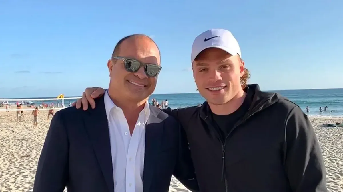 Max Domi est un petit homme: il fait honte à son père