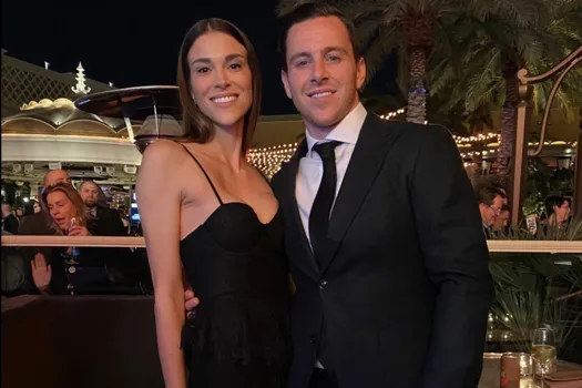 Jonathan Marchessault et sa femme à Montréal: Kent Hughes ouvre la porte