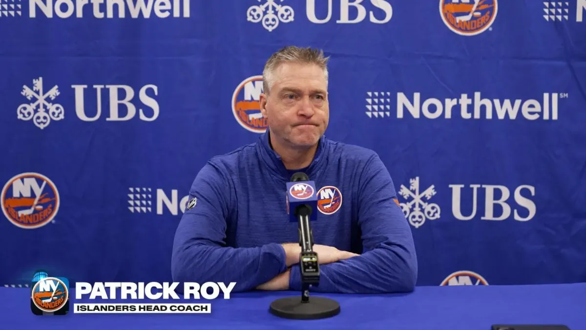 Patrick Roy a perdu la vue en pleine conférence de presse