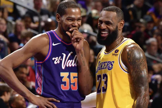 LeBron James et son fils Bronny en Arizona: la NBA tremble