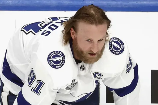 Steven Stamkos a été insulté par Julien BriseBois