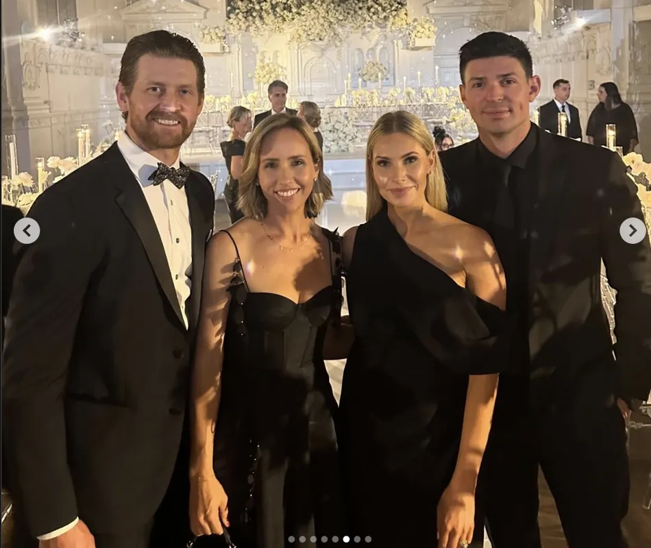 Cole Caufield a bu de l'eau toute la soirée au mariage de Brendan Gallagher