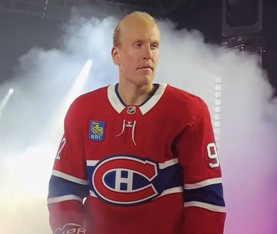 La colère noire de Patrik Laine envers Florian Xhekaj