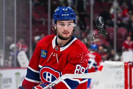 Joshua Roy donne des cheveux blancs à Martin St-Louis