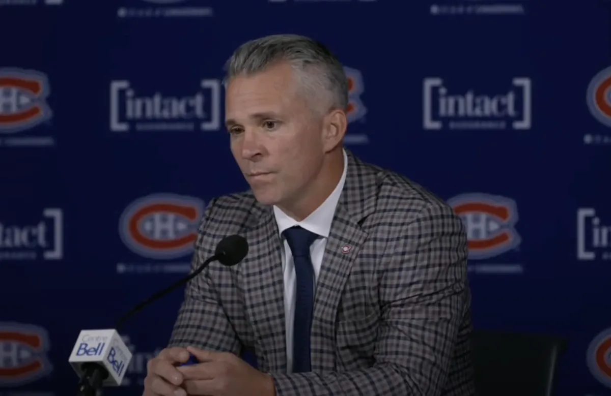 Martin St-Louis lance un cri du coeur devant les journalistes