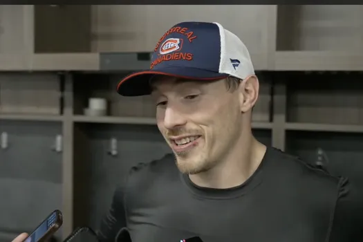 Malaise dans la chambre: Brendan Gallagher souriait et riait devant les caméras