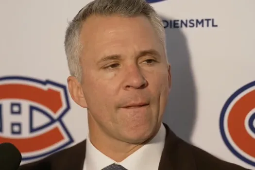 Confrontation entre Martin St-Louis et un journaliste de Sportsnet: le coach en délire