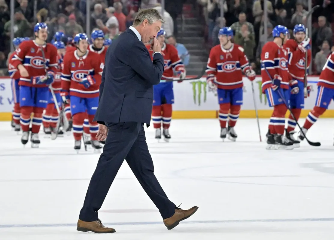 Peur au Centre Bell: la foule va demander le départ de Martin St-Louis