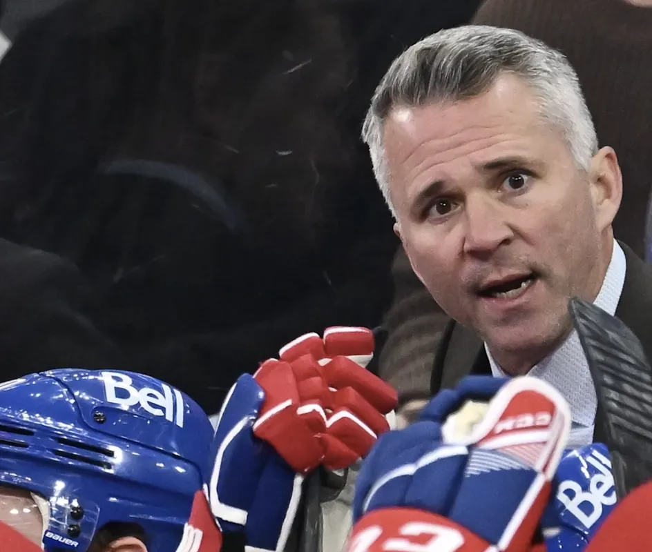 Un rapport accablant pour Martin St-Louis: le pire coach de l'histoire du CH