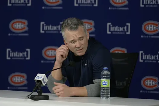 Martin St-Louis perd son calme envers un journaliste: les clics de la honte